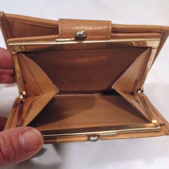 Celine Macadam Kisslock Compact Vintage Wallet GUC - Picture 10 of 16